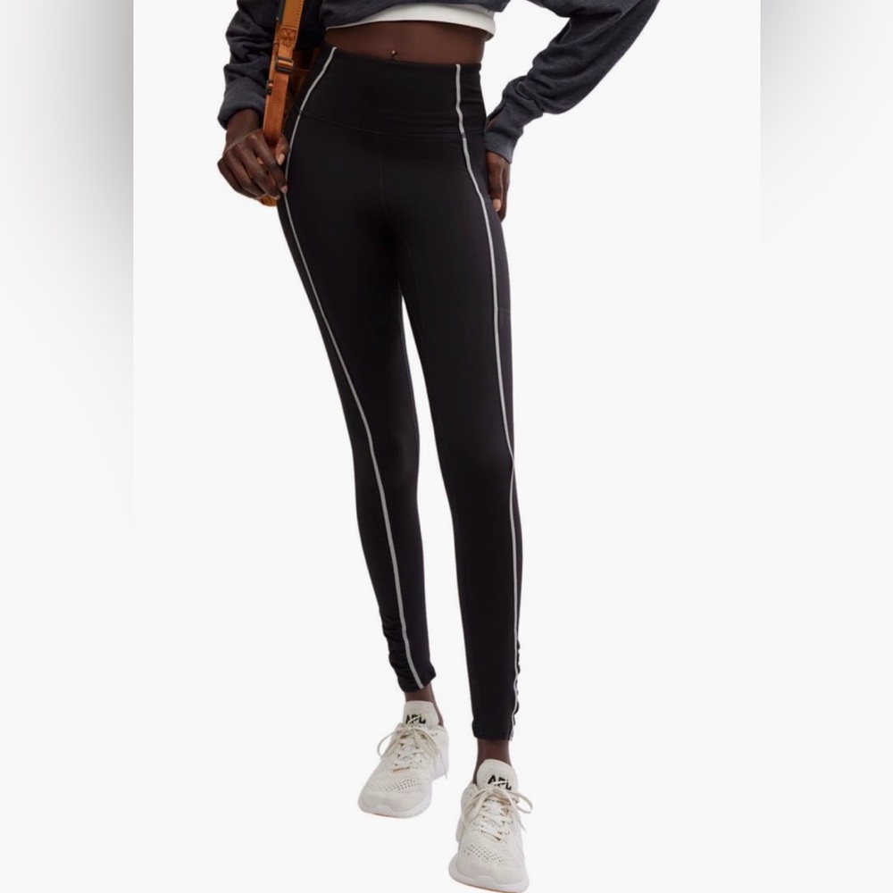 Free People Movement You're a Peach Pocket Leggings, size XS - Picture 12 of 15